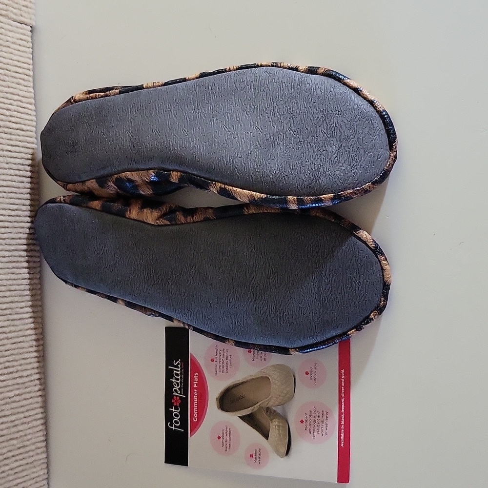 Foot Petals Leopard Quilted Commuter Travel Ballet Flats 7 NEW - Picture 5 of 5